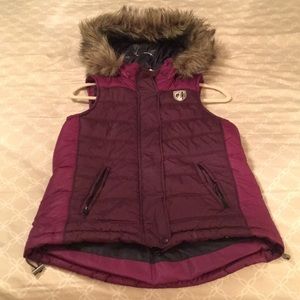 american eagle winter vest